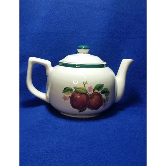 China Pearl Casuals Apples Teapot Rustic Country Kitchen Decor Pre-owned AS IS - Picture 1 of 10